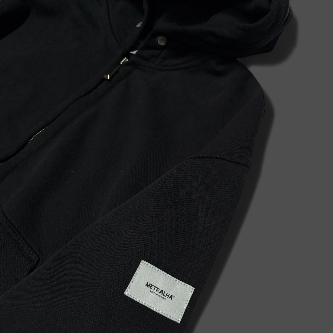 METRALHA PROTOCOL ZIP HOODIE